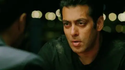 Still 6 of Ek Tha Tiger (2012) BluRay [Hindi DD5.1] 1080p 720p & 480p [x264/HEVC]