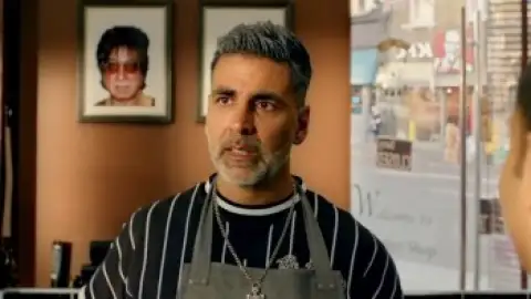 Still 1 of Housefull 4 (2019) WEB-DL [Hindi DD5.1] 1080p 720p & 480p [x264/HEVC]