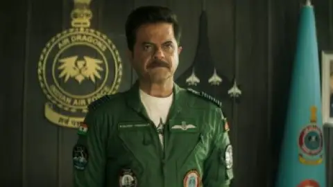 Still 3 of Fighter (2024) WEB-DL [Hindi DD5.1] 1080p 720p & 480p [x264/HEVC]
