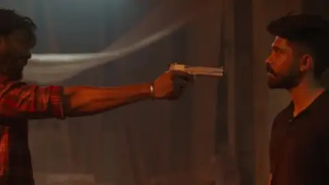 Still 6 of Mahaan (2022) UNCUT DS4K WEB-DL [Hindi (DD5.1) & Tamil] 4K 1080p 720p & 480p Dual Audio [x264/10Bit-HEVC]