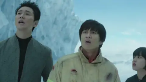 Still 7 of Along with the Gods: The Two Worlds (2017) BluRay [Hindi (ORG 2.0) + Korean] 1080p 720p & 480p Dual Audio [x264/10Bit-HEVC]