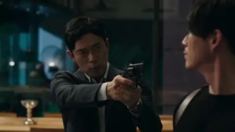 Still 8 of The Killer: A Girl Who Deserves to Die (2022) BluRay [Hindi (ORG 5.1) + Korean] 1080p 720p & 480p Dual Audio [x264/10Bit-HEVC]