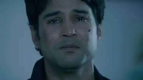 Still 4 of Table No. 21 (2013) WEB-DL [Hindi DD5.1] 1080p 720p & 480p [x264/HEVC]