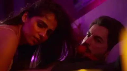 Still 3 of Ek Chatur Naar (2025) WEB-DL [Hindi DD5.1] 4K 1080p 720p & 480p [x264/HEVC]