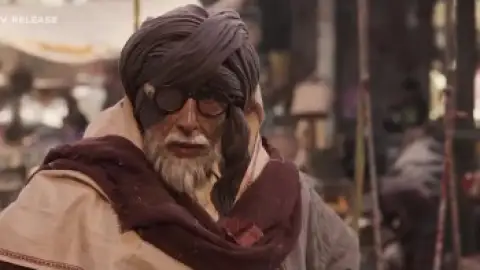 Still 1 of Ganapath (2023) HDTV Hindi (ORG 2.0) 1080p 720p & 480p [x264/HEVC] | [No-Ads]