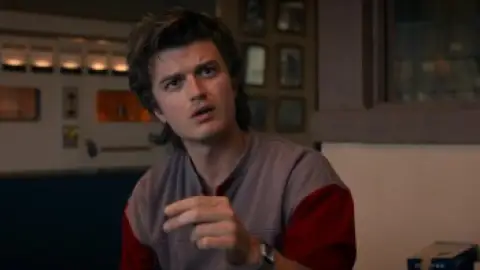 Still 5 of Stranger Things (Season 5) WEB-DL [Hindi (DD5.1) & English] 4K 1080p 720p & 480p [x264/10Bit-HEVC] | NF Series | [VOL-1 Added]