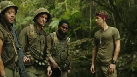 Still 6 of Kong: Skull Island (2017) BluRay [Hindi (ORG 5.1) + English] 4K 1080p 720p & 480p Dual Audio [x264/10Bit-HEVC] | Full Movi