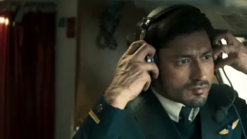 Still 4 of iB 71 (2023) WEB-DL [Hindi DD5.1] 1080p 720p & 480p [x264/HEVC]