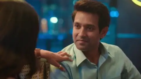 Still 6 of Musafir Cafe (Season 1) WEB-DL [Hindi DD5.1] 4K 1080p 720p & 480p [x264/HEVC] HD | ALL Episodes [NF Series]