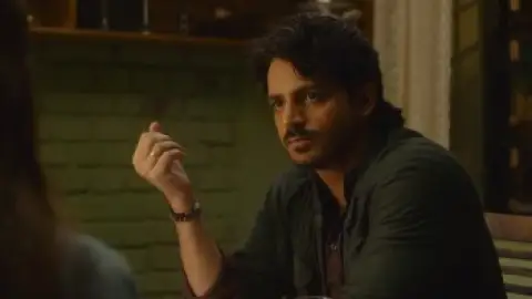 Still 4 of Saali Mohabbat (2025) DS4K WEB-DL [Hindi DD5.1] 4K 1080p 720p & 480p [x264/HEVC]