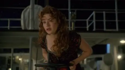Still 3 of Titanic (1997) BluRay [Hindi (ORG 5.1) & English] 4K 1080p 720p & 480p [x264/10Bit-HEVC]