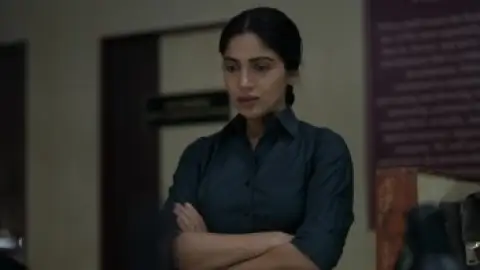Still 5 of Daldal (Season 1) WEB-DL [Hindi DD5.1] 4K 1080p 720p & 480p [x264/HEVC] HD | ALL Episodes [PrimeVideo Series]
