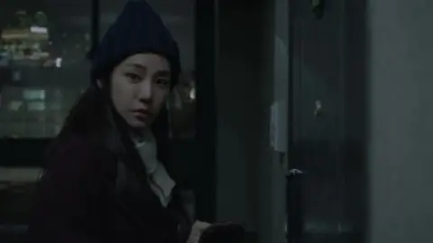 Still 1 of Door Lock (2018) BluRay [Hindi (ORG 5.1) & Korean] 1080p 720p & 480p Dual Audio [x264/10Bit-HEVC]