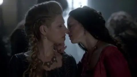 Still 4 of Vikings (Season 3) BluRay [Hindi (DD2.0) & English] 1080p 720p & 480p Dual Audio [x264/ESubs]