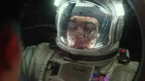 Still 3 of The Moon (2023) WEB-DL [Hindi (ORG 5.1) & Korean] 1080p 720p & 480p Dual Audio [x264/ESubs]
