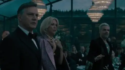 Still 7 of The Woman in Cabin 10 (2025) WEB-DL [Hindi (DD5.1) & English] 4K 1080p 720p & 480p Dual Audio [x264/10Bit-HEVC]