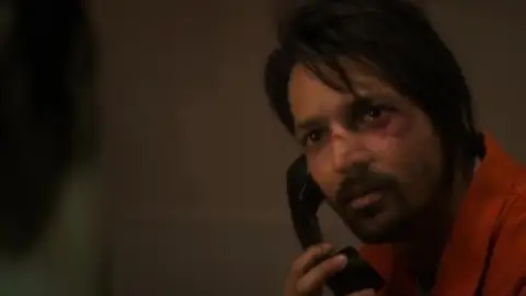 Still 6 of SAVi (2024) WEB-DL [Hindi DD5.1] 1080p 720p & 480p [x264/HEVC]