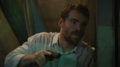 Still 1 of The Night Agent (Season 1) Dual Audio [Hindi (ORG 5.1) + English] WEB-DL 1080p 720p & 480p x264