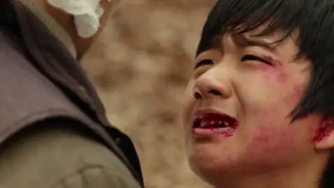 Still 8 of Murderer (2014) WEB-DL [Hindi (ORG 2.0) + Korean] 1080p 720p & 480p Dual Audio [x264/10Bit-HEVC]