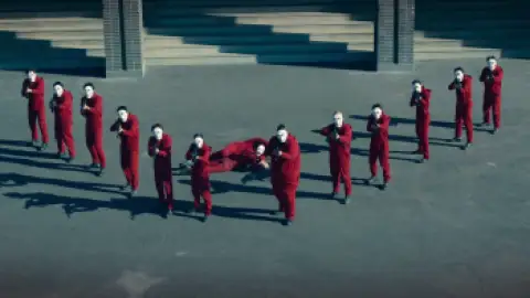 Still 6 of Money Heist: Korea – Joint Economic Area (Season 1) WEB-DL [Hindi DD5.1 & English] 1080p 720p 480p Dual Audio [x264/10Bit-HEVC] | NetFlix [ALL Episodes]