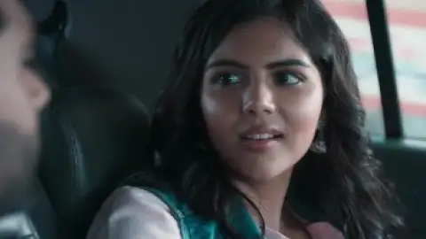 Still 1 of Maanaadu (2021) UNCUT WEB-DL [Hindi (DD5.1) & Tamil] 4K 1080p 720p & 480p Dual Audio [x264/10Bit-HEVC]