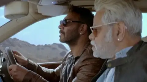 Still 5 of Total Dhamaal (2019) WEB-DL [Hindi AAC2.0] 1080p 720p & 480p [x264/HEVC]