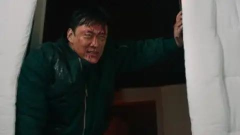 Still 6 of Officer Black Belt (2024) WEB-DL [Hindi (ORG 5.1) & English] 1080p 720p & 480p Dual Audio [x264/10Bit-HEVC]
