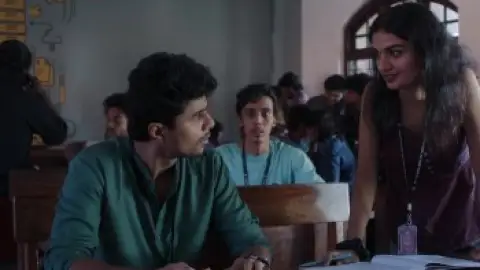 Still 5 of Padakkalam (2025) WEB-DL [Hindi (DD5.1) & Malayalam] 4K 1080p 720p & 480p Dual Audio [x264/HEVC]