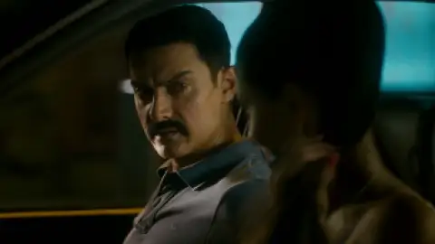 Still 3 of Talaash (2012) WEB-DL [Hindi DD5.1] 1080p 720p & 480p [x264/HEVC]