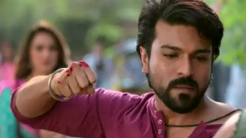 Still 5 of Game Changer (2025) PROPER DS4K WEB-DL [Hindi (ORG 5.1) & Telugu] 4K 1080p 720p & 480p Dual Audio [x264/HEVC]