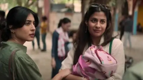 Still 2 of The Great Shamsuddin Family (2025) WEB-DL [Hindi DD5.1] 4K 1080p 720p & 480p [x264/HEVC]