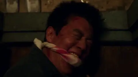 Still 1 of The Prison (2017) BluRay [Hindi (ORG 2.0) + Korean] 1080p 720p & 480p Dual Audio [x264/10Bit-HEVC]