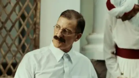 Still 5 of Swatantra Veer Savarkar (2024) WEB-DL [Hindi DD5.1] 4K 1080p 720p & 480p [x264/HEVC]