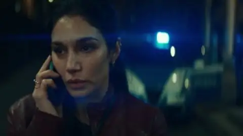 Still 6 of Close to Me (2025) WEB-DL [Hindi (DD5.1) & Italian] 1080p 720p & 480p Dual Audio [x264/10Bit-HEVC]