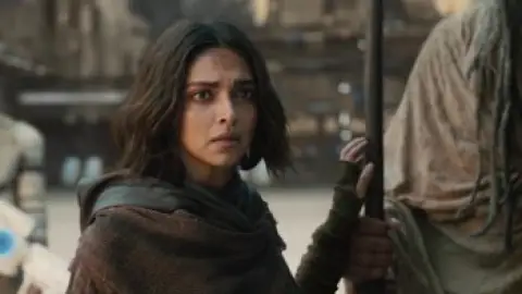 Still 5 of Kalki 2898-AD (2024) DS4K WEB-DL [Hindi DD5.1] 4K 1080p 720p & 480p [x264/10Bit-HEVC]