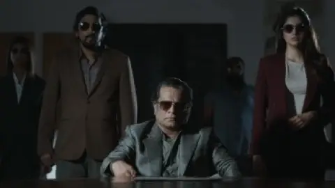 Still 5 of Retta Thala (2025) UNCUT DS4K WEB-DL [Hindi (DD2.0) & Tamil] 4K 1080p 720p & 480p Dual Audio [x264/10Bit-HEVC]