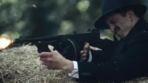 Still 8 of Peaky Blinders (Season 4) BluRay [Hindi (DD2.0) & English] 1080p 720p & 480p [x264/10Bit-HEVC] | [ALL Episodes] | TV Series