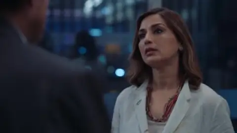 Still 6 of The Broken News (Season 1) WEB-DL [Hindi DD5.1] 1080p 720p & 480p [x264/ESubs] HD | ALL Episodes [ZEE5 Series]