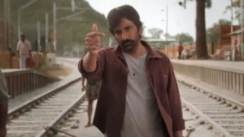 Still 3 of Mass Jathara (2025) DS4K WEB-DL [Hindi (DD5.1) & Telugu] 4K 1080p 720p & 480p Dual Audio [x264/10Bit-HEVC]