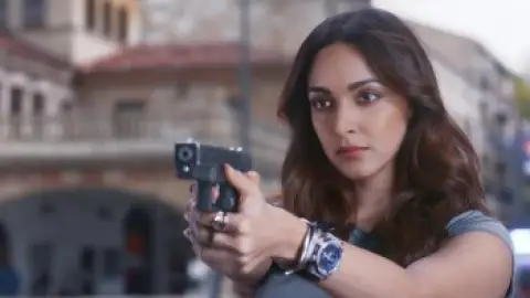 Still 3 of War 2 (2025) DS4K WEB-DL [Hindi DD5.1] 4K 1080p 720p & 480p [x264/HEVC]