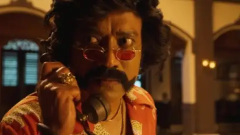 Still 6 of Mark Antony (2023) UNCUT WEB-DL [Hindi (ORG 2.0) & Tamil] 4K 1080p 720p & 480p Dual Audio [x264/10Bit-HEVC]