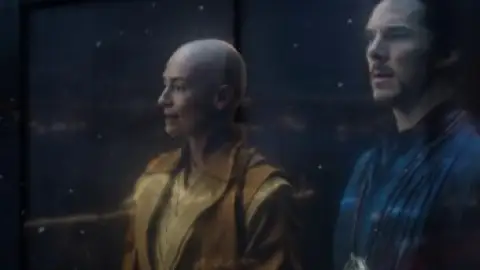 Still 5 of Doctor Strange (2016) BluRay [Hindi (DD5.1) & English] 1080p 720p & 480p Dual Audio [x264/10Bit-HEVC]