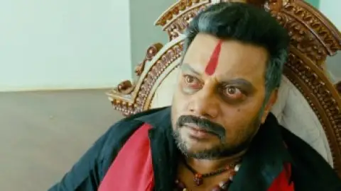 Still 6 of Yevadu (2014) UNCUT BluRay [Hindi (DD5.1) & Telugu] 1080p 720p & 480p Dual Audio [x264/10Bit-HEVC]