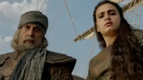 Still 3 of Thugs of Hindostan (2018) BluRay [Hindi DD5.1] 1080p 720p & 480p [x264/10Bit-HEVC]