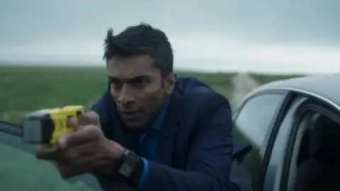 Still 7 of The Devil’s Hour (Season 2) WEB-DL [Hindi (ORG 5.1) & English] 1080p 720p & 480p [x264/10Bit-HEVC] | [ALL Episodes] | PrimeVideo Series