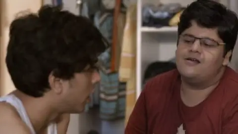 Still 1 of Hostel Daze (Season 1) Hindi WEB-DL 1080p 720p [x264/HEVC 10bit]