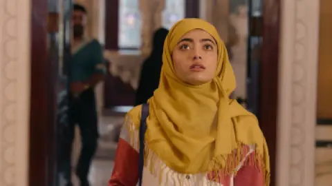 Still 4 of Sita Ramam (2022) WEB-DL Hindi (CLEAN) 1080p 720p & 480p [x264/HEVC] ESubs
