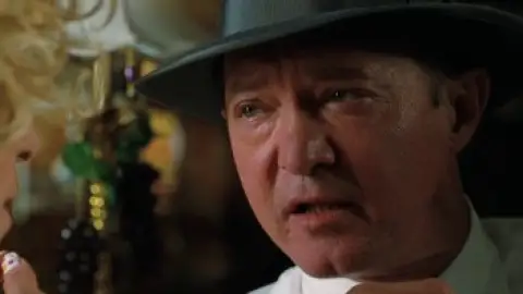 Still 5 of Matilda (1996) BluRay [Hindi (DD5.1) & English] 1080p 720p & 480p Dual Audio [x264/10Bit-HEVC]