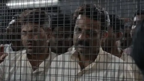 Still 1 of Sapta Sagaradaache Ello – Side A (2023) Hindi WEB-DL 1080p 720p & 480p x264 DD5.1