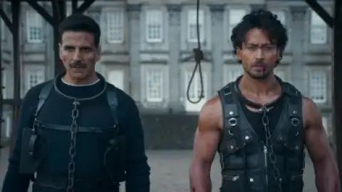 Still 7 of Bade Miyan Chote Miyan (2024) WEB-DL [Hindi DD5.1] 1080p 720p & 480p [x264/HEVC]